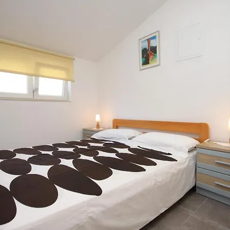 Apartamento With Parking Space Duce, Omis - 7532