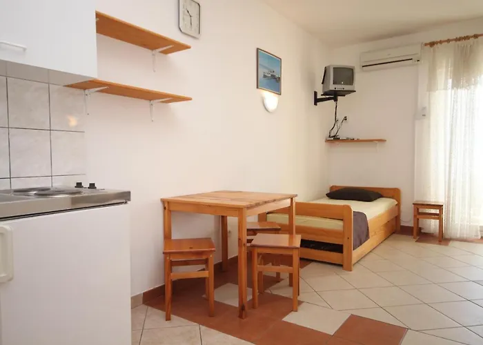 Apartamento With Parking Space Duce, Omis - 7532 *