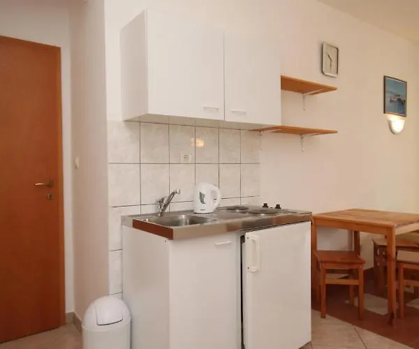 Apartamento With Parking Space Duce, Omis - 7532