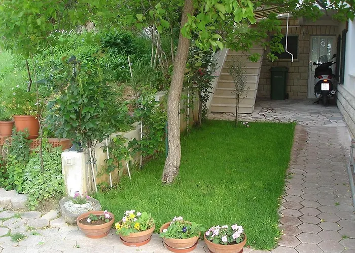 Apartamento With Parking Space Duce, Omis - 7532