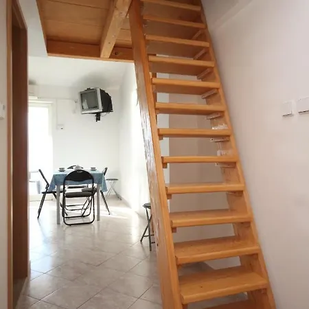With Parking Space - Omis - 7532 Appartement Duće
