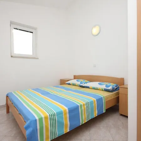 Apartments With A Parking Space Duce, Omis - 7532 Apartment Duce