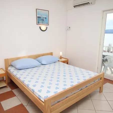Apartments With A Parking Space Duce, Omis - 7532 Apartment